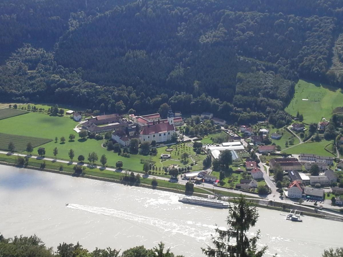 Ferienwohnung Huber Engelhartszell Exterior foto